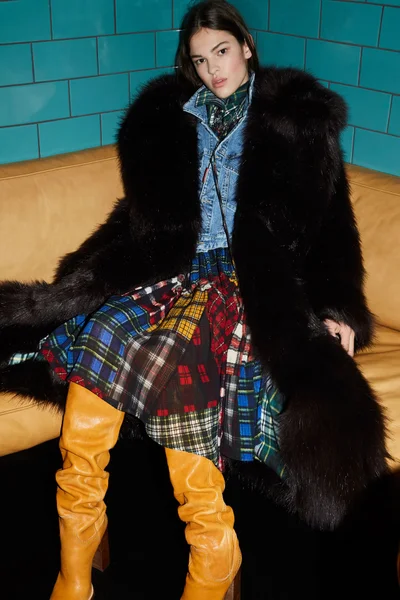 Look 3